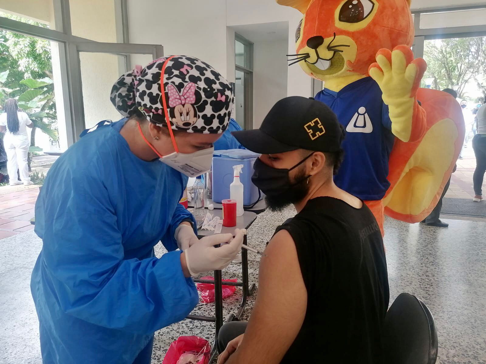 Tolima recibió 44.000 vacunas de Pfizer para jóvenes entre 15 y 17 años