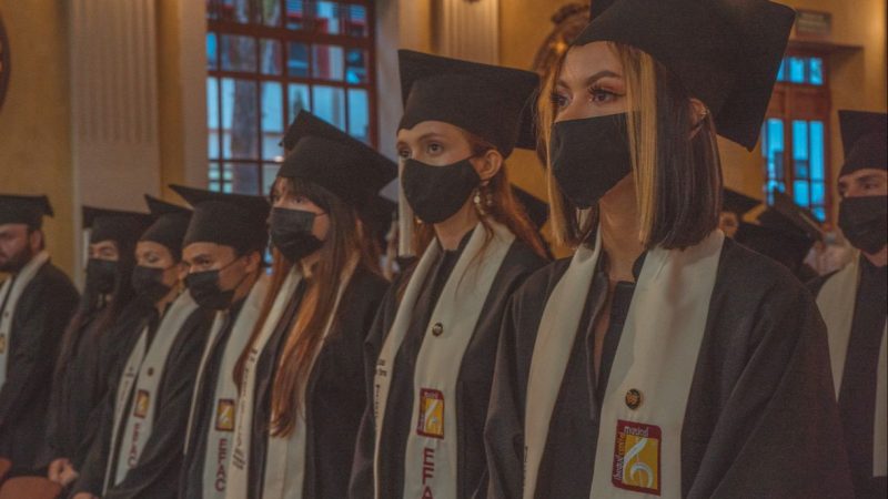 ¡Felicitaciones! EFAC graduó 90 nuevos artistas locales