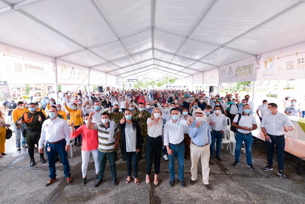 Filtros verdes para 480 familias cafeteras del Tolima