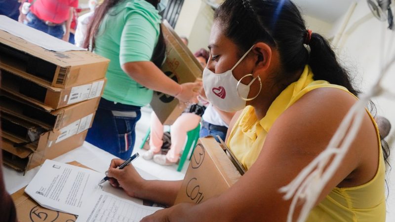 Alcaldía de Ibagué dotó con equipos tecnológicos a la Mesa de Víctimas