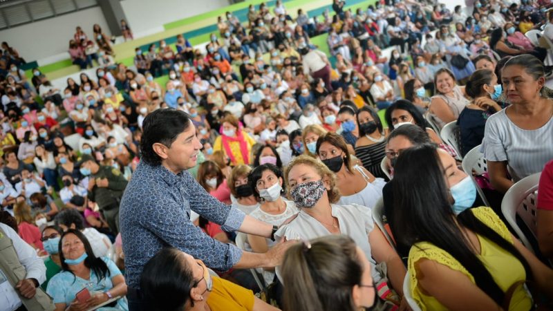 Alcaldia de Ibagué rinde homenaje a las mujeres de la comunidad educativa