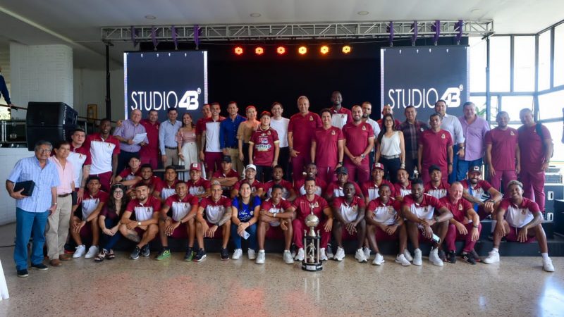 Alcaldía de Ibagué condecoró al Deportes Tolima por su reciente título