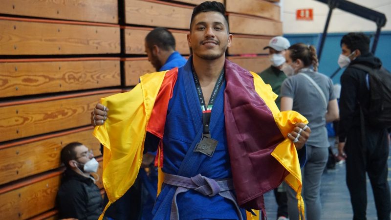 Carlos Abril, iingeniero de sistemas ‘especializado’ en Jiu-Jitsu