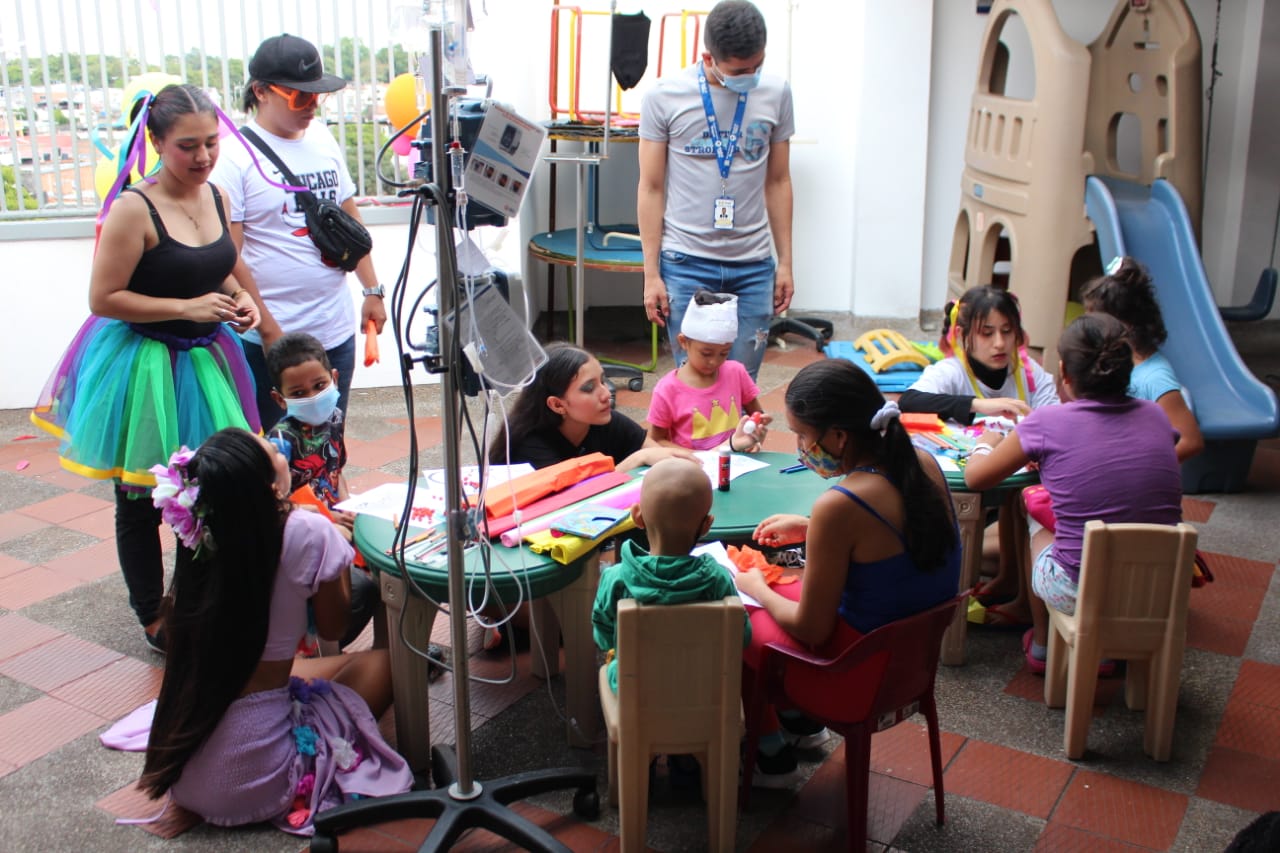El circo de las emociones’ llega los martes a la Unidad de Oncología