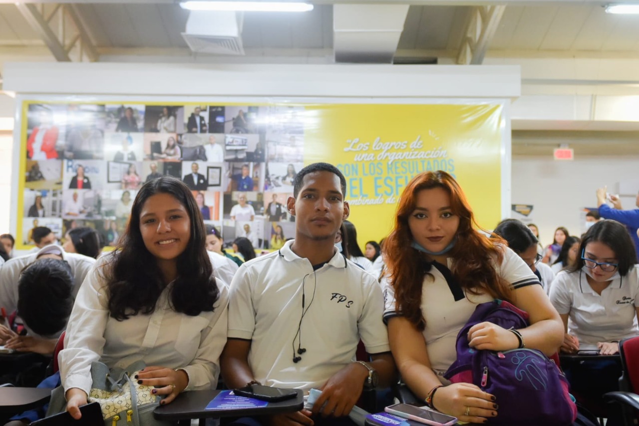 Los jóvenes se preparan en procesos de liderazgo en Ibagué