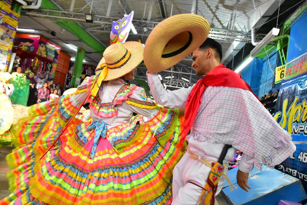 Encuentros del Folclor se toman los centros comerciales de Ibagué