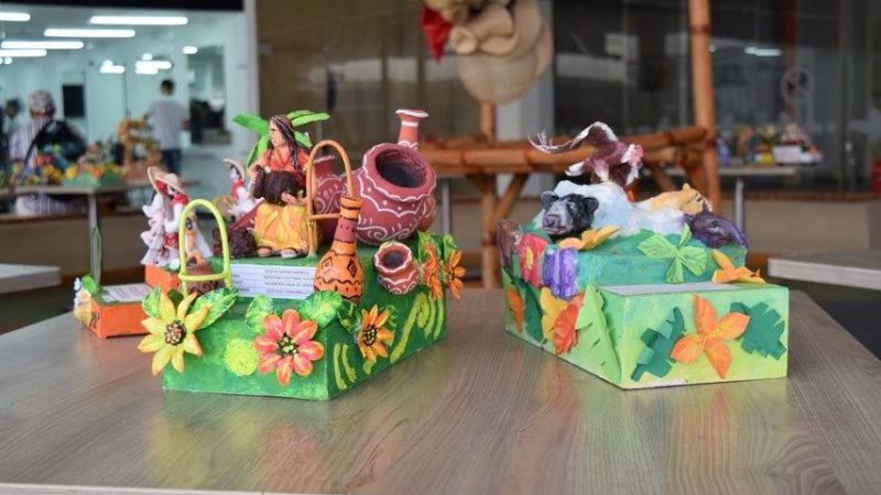 Exhibición de las Carrozas del Festival del Bambuco