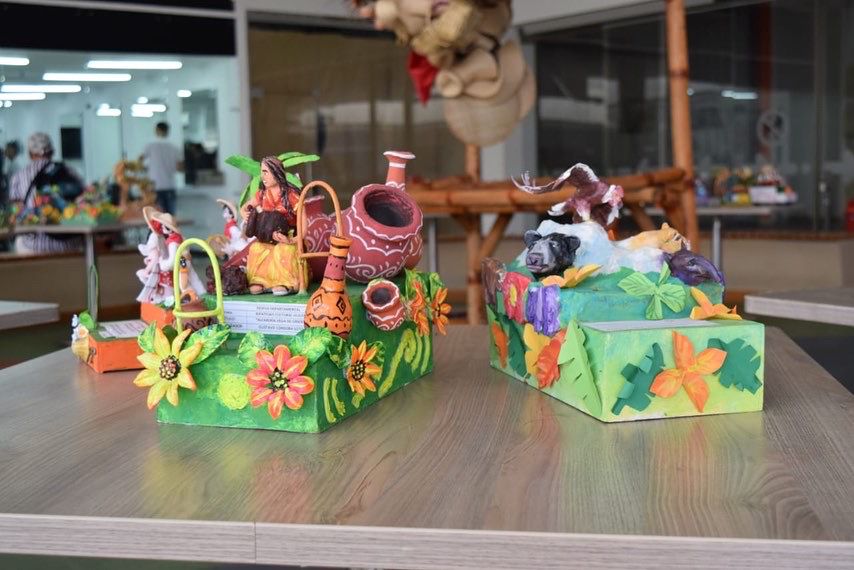 Exhibición de las Carrozas del Festival del Bambuco