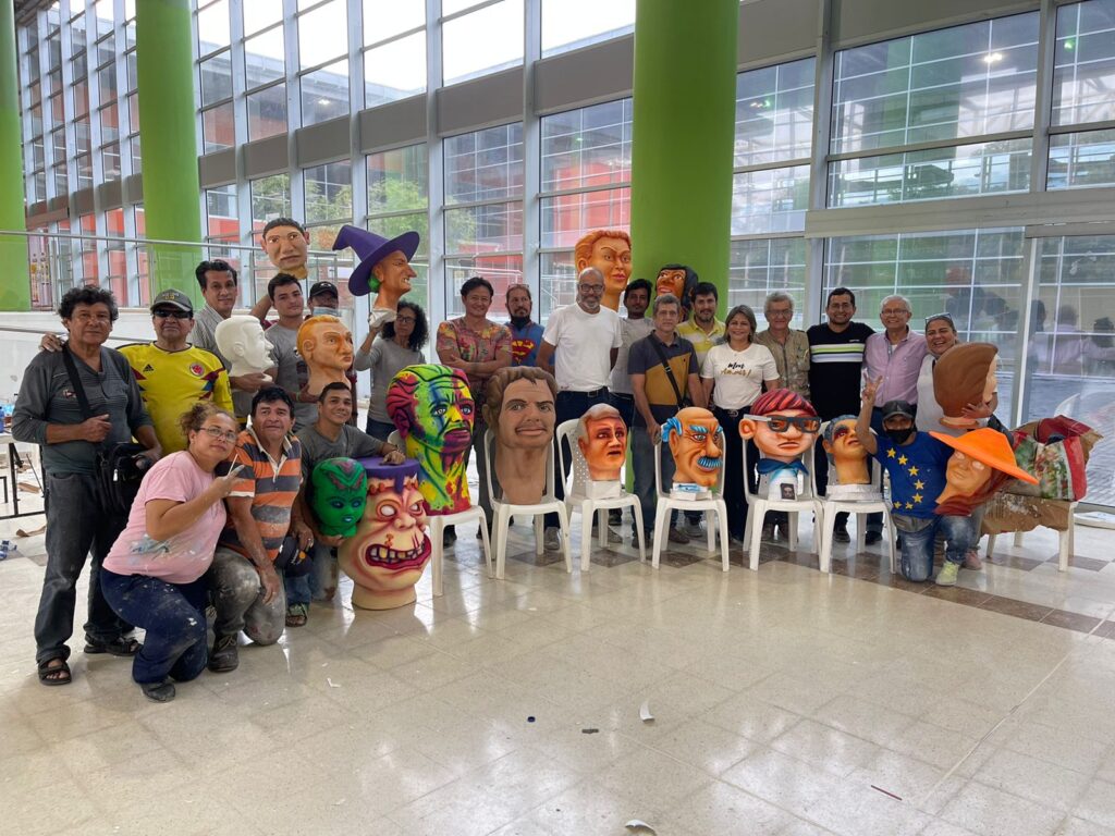 Maestros Artesanos del Huila en Taller de Habilidades