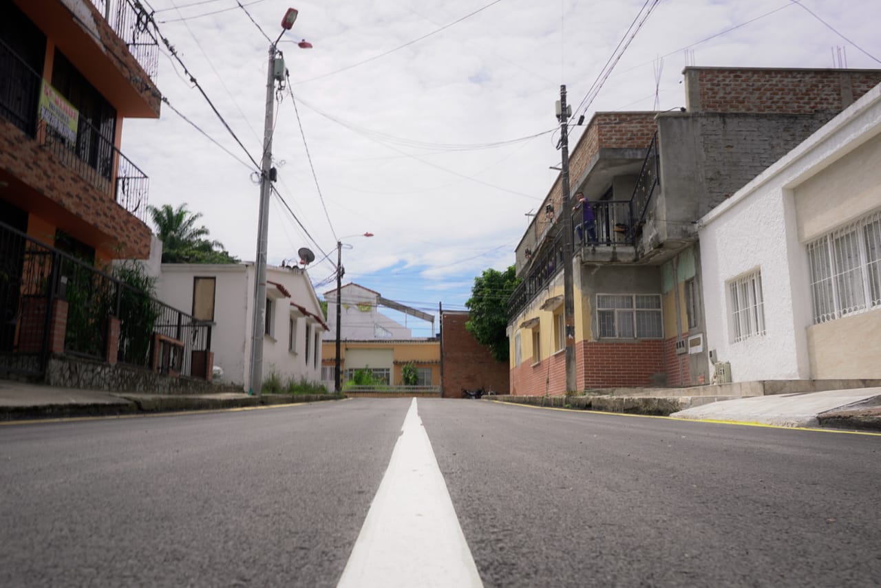 La inversión llega a los barrios y comunas de bagué. Así se recupera la malla vial.
