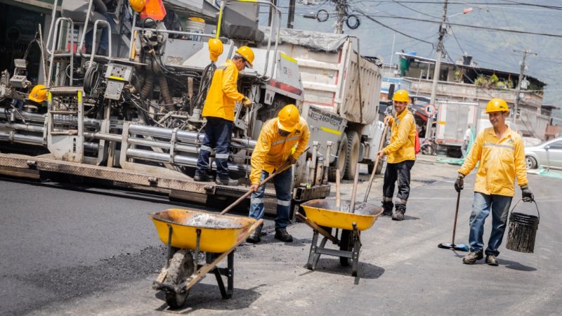 Alcaldía modernizó redes y pavimentó vías en zona comercial de la calle 28