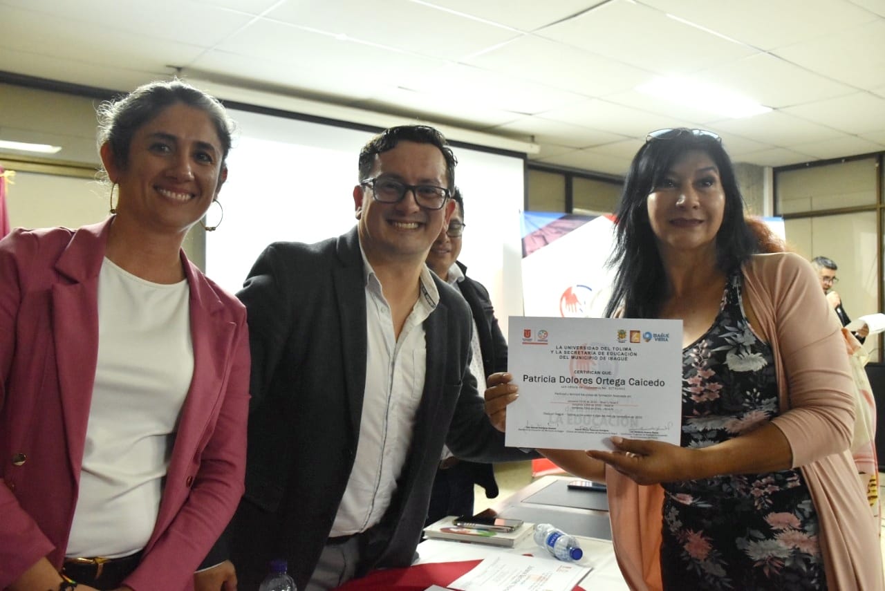Cerca de 100 docentes recibieron formación avanzada por parte de la Alcaldía de Ibagué