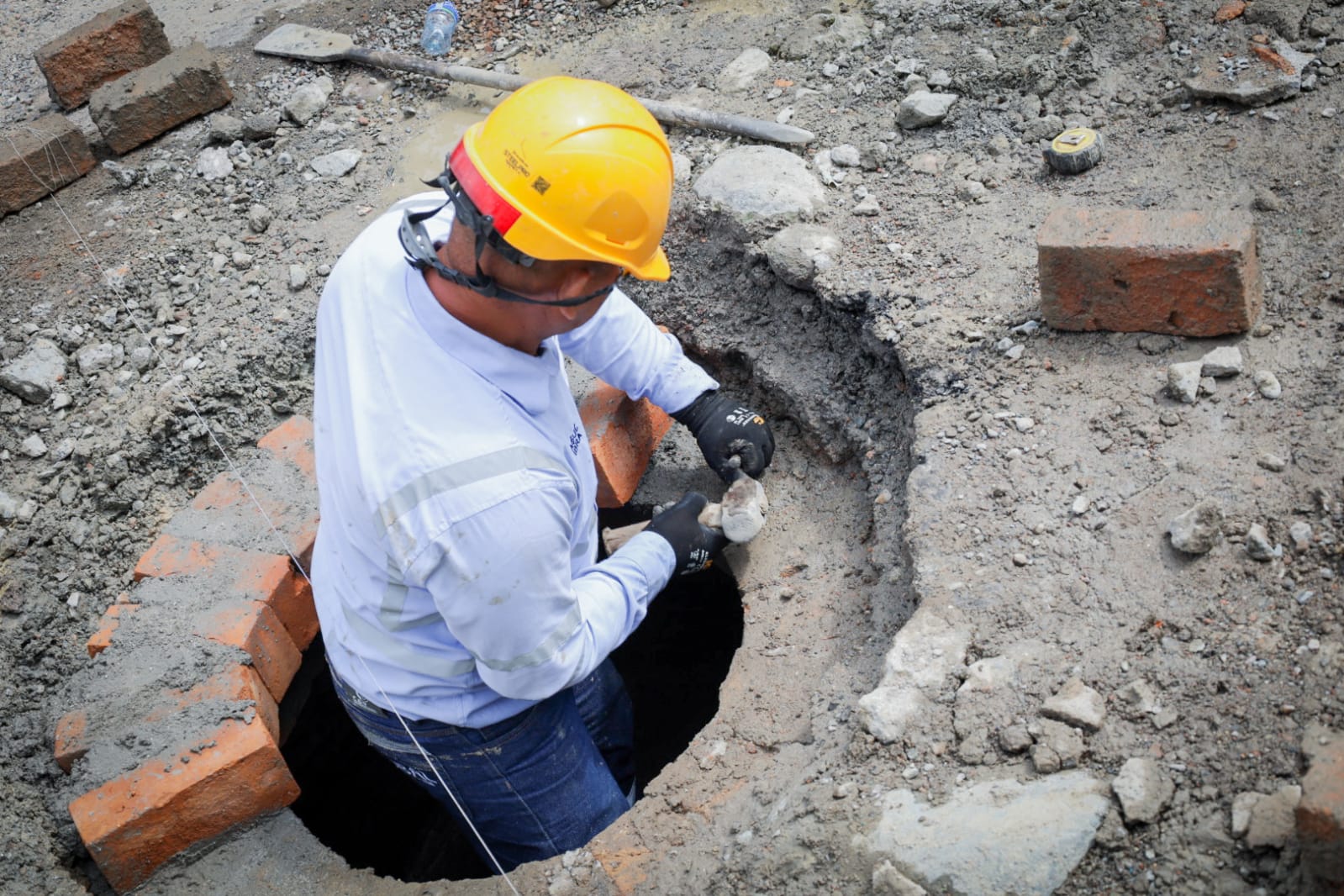 Modernizan más de 35 mil metros lineales de redes de acueducto de Ibagué