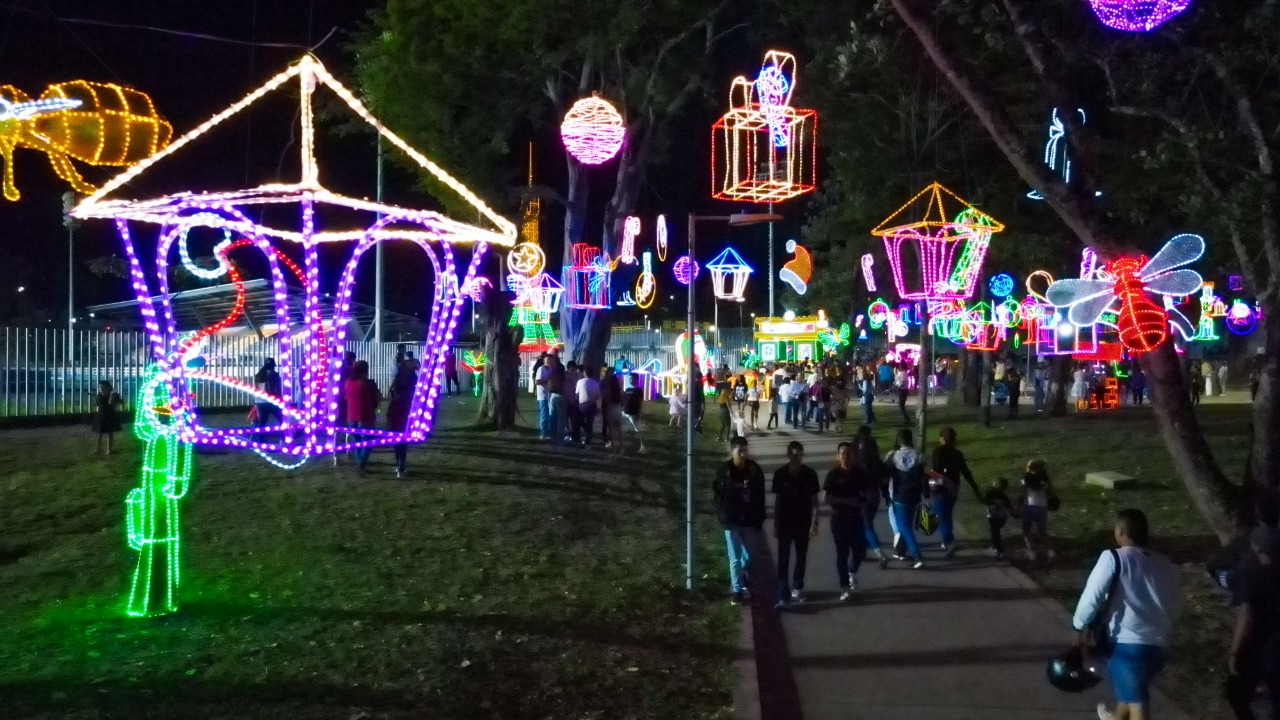 Con fiesta y celebracion, Ibaguè encendió las luces de la Navidad