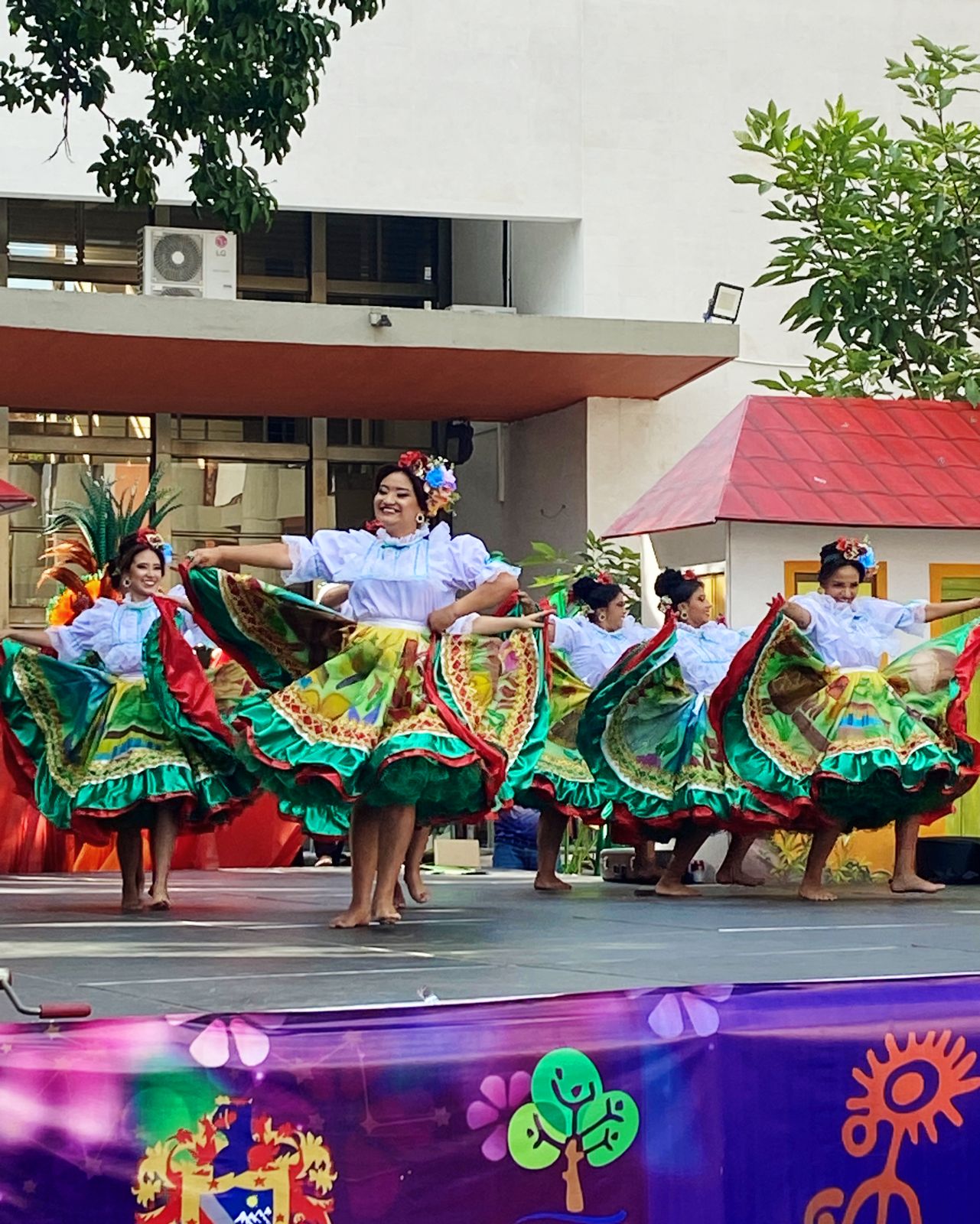 Qué viva la danza de nuestra tierra huilense