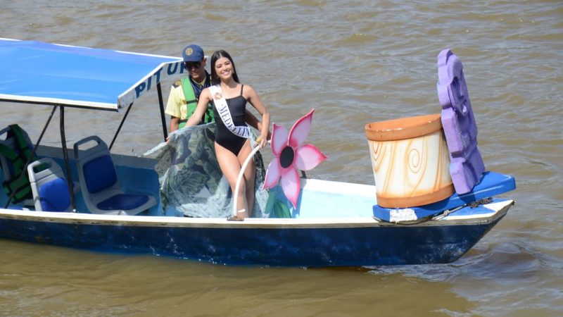 Las aguas del Magdalena se engalanaron con el desfile de las 23 candidatas al Reinado Nacional del Bambuco