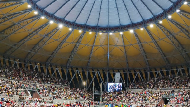 Emotiva inauguracióm del Campeonato Mundial de Patinaje Artístico