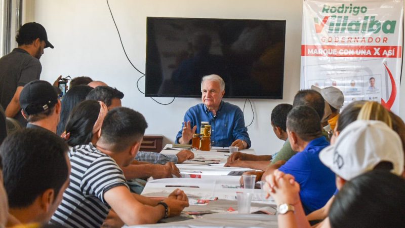 Apicultores respaldan candidatura de Rodrigo Villalba Mosquera