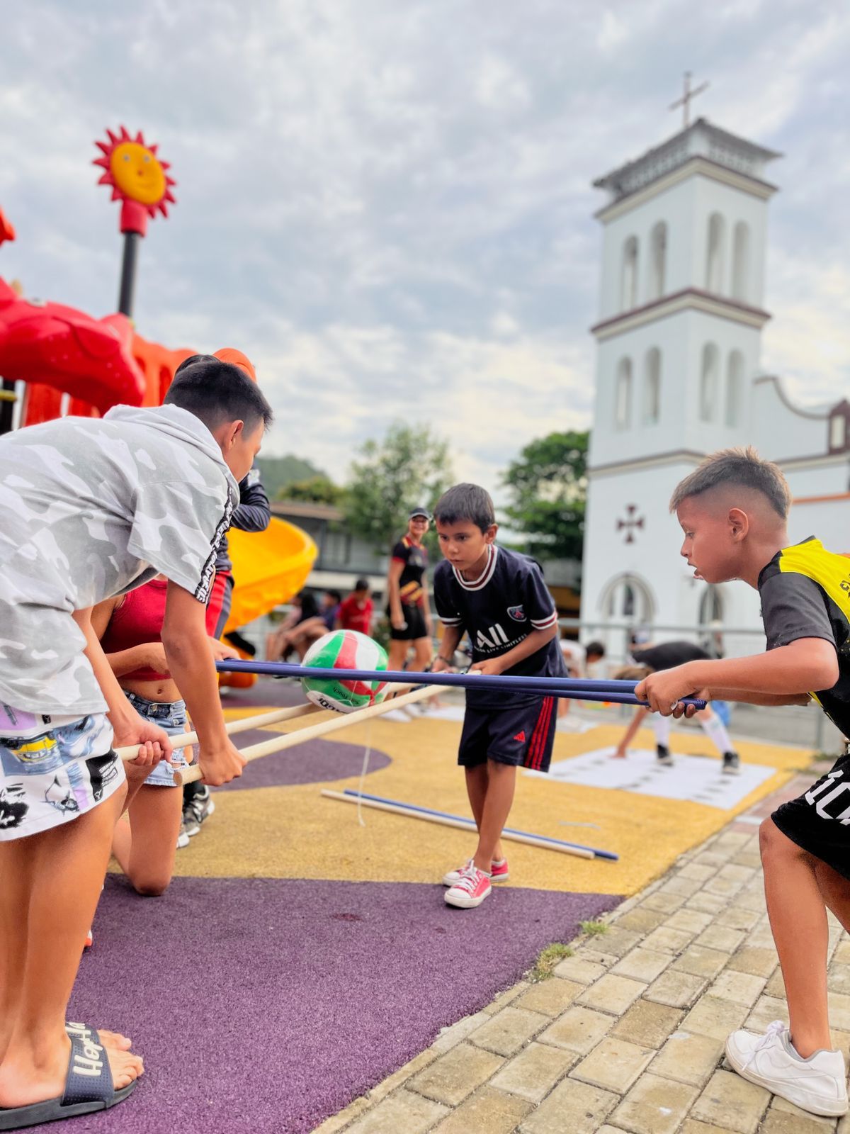 La inversión llega a los municipios del Tolima: Gobernador dio inicio a segunda fase del colegio de Herrera
