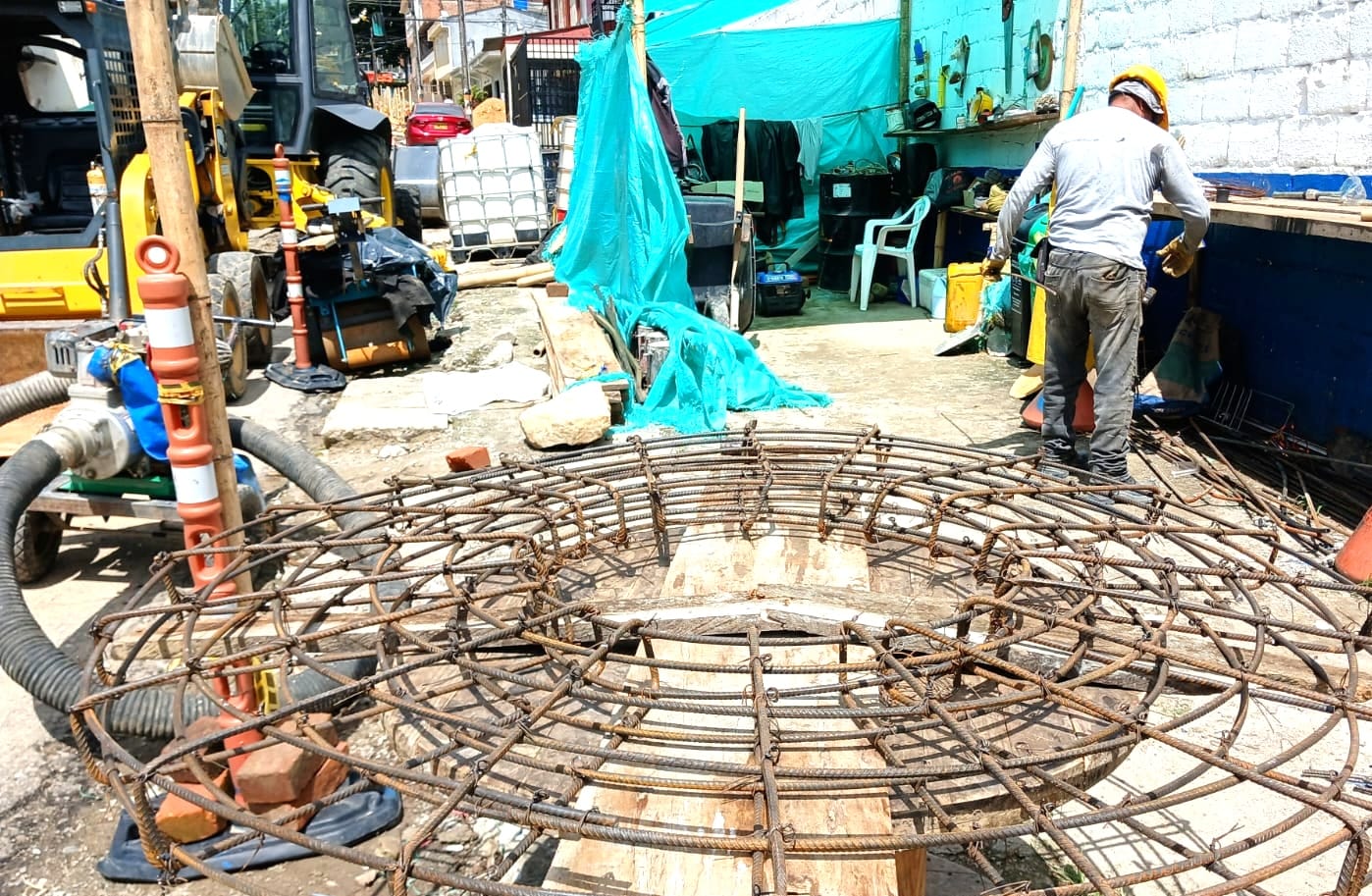 Avanzan las obras complementarias del puente elevado en el barrio La Floresta