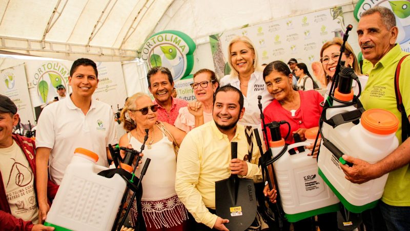Más de 200 ONG recibieron kits de dotación y herramientas de Cortolima