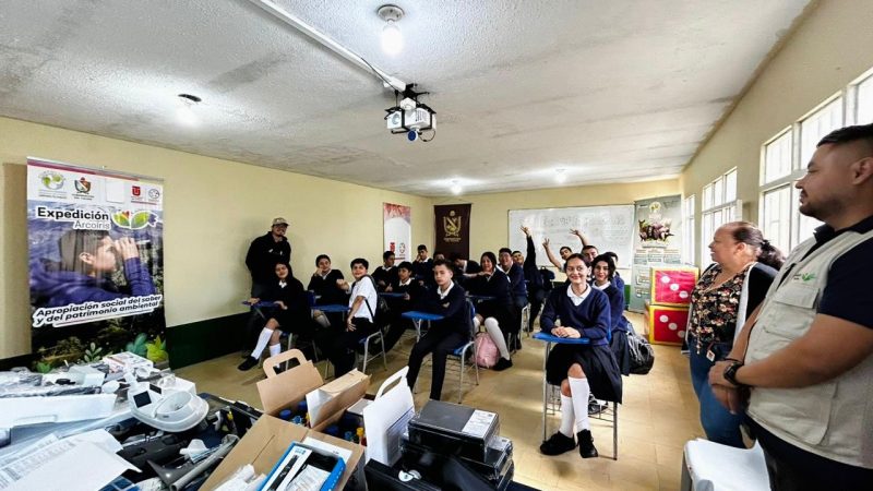 Aulas ambientales para las instituciones educativas en 8 municipios del Tolima con Expedición Arcoíris.