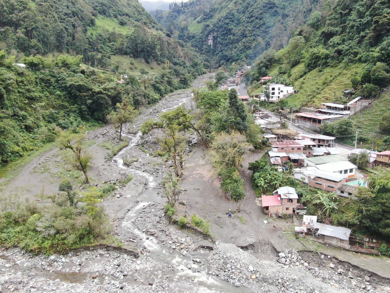 Nuevas obras de mitigación de riesgo adelantará Cortolima en el Cañón del Combeima