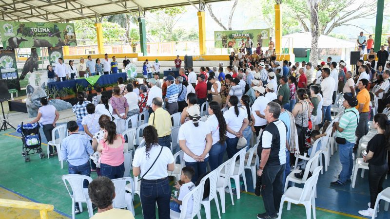 Estufas ecoeficientes, hornilla panelera y tratamiento de aguas: las nuevas inversiones de Cortolima en Rovira