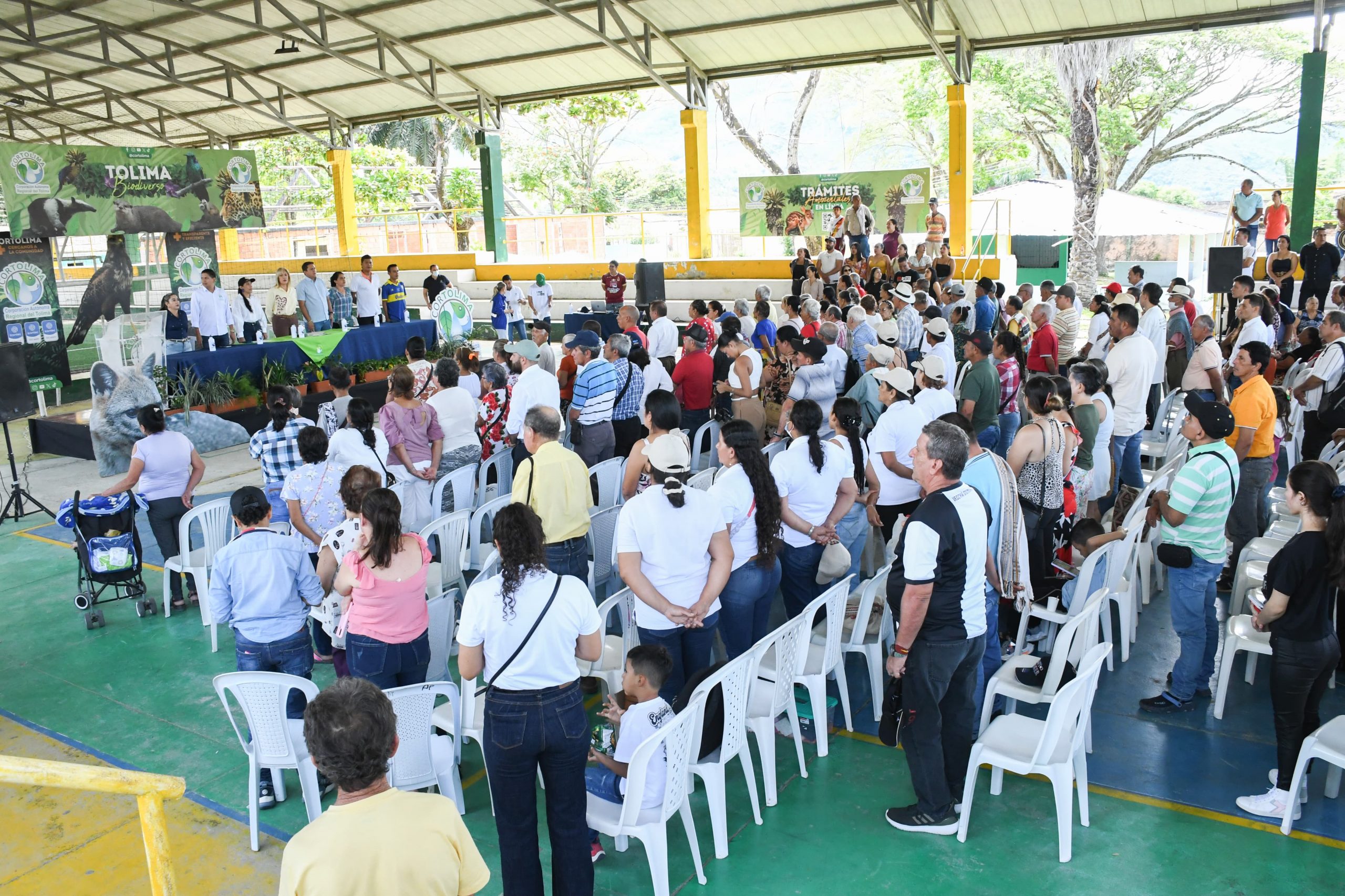 Estufas ecoeficientes, hornilla panelera y tratamiento de aguas: las nuevas inversiones de Cortolima en Rovira