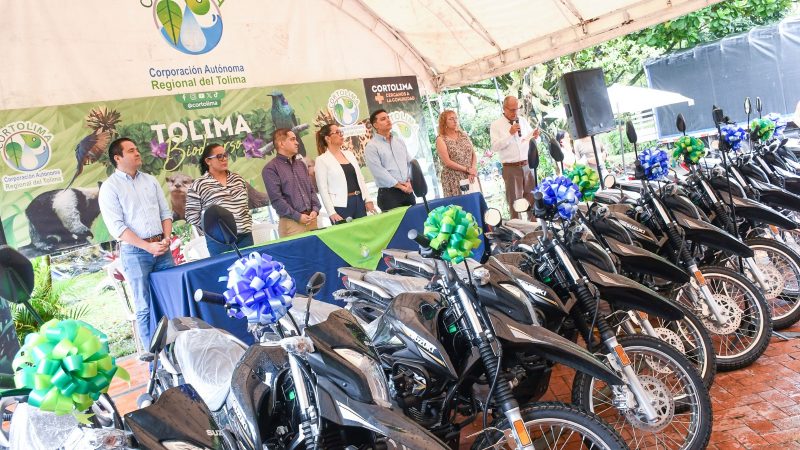 Con fortalecimiento del parque automotor, Cortolima refuerza su presencia en los territorios