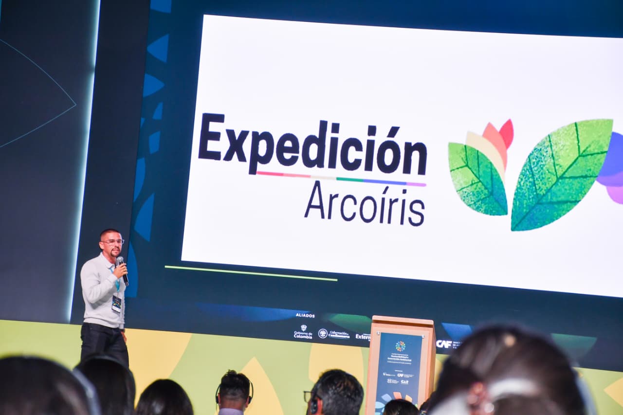 Cortolima presentó en la Cumbre Ambiental 2025 su proyecto Expedición Arcoíris, ejemplo nacional de educación ambiental