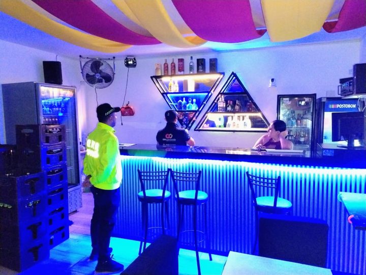 Dos establecimientos cerrados y licor ilegal incautado, dejó operativo del GOAT en el municipio de Mariquita
