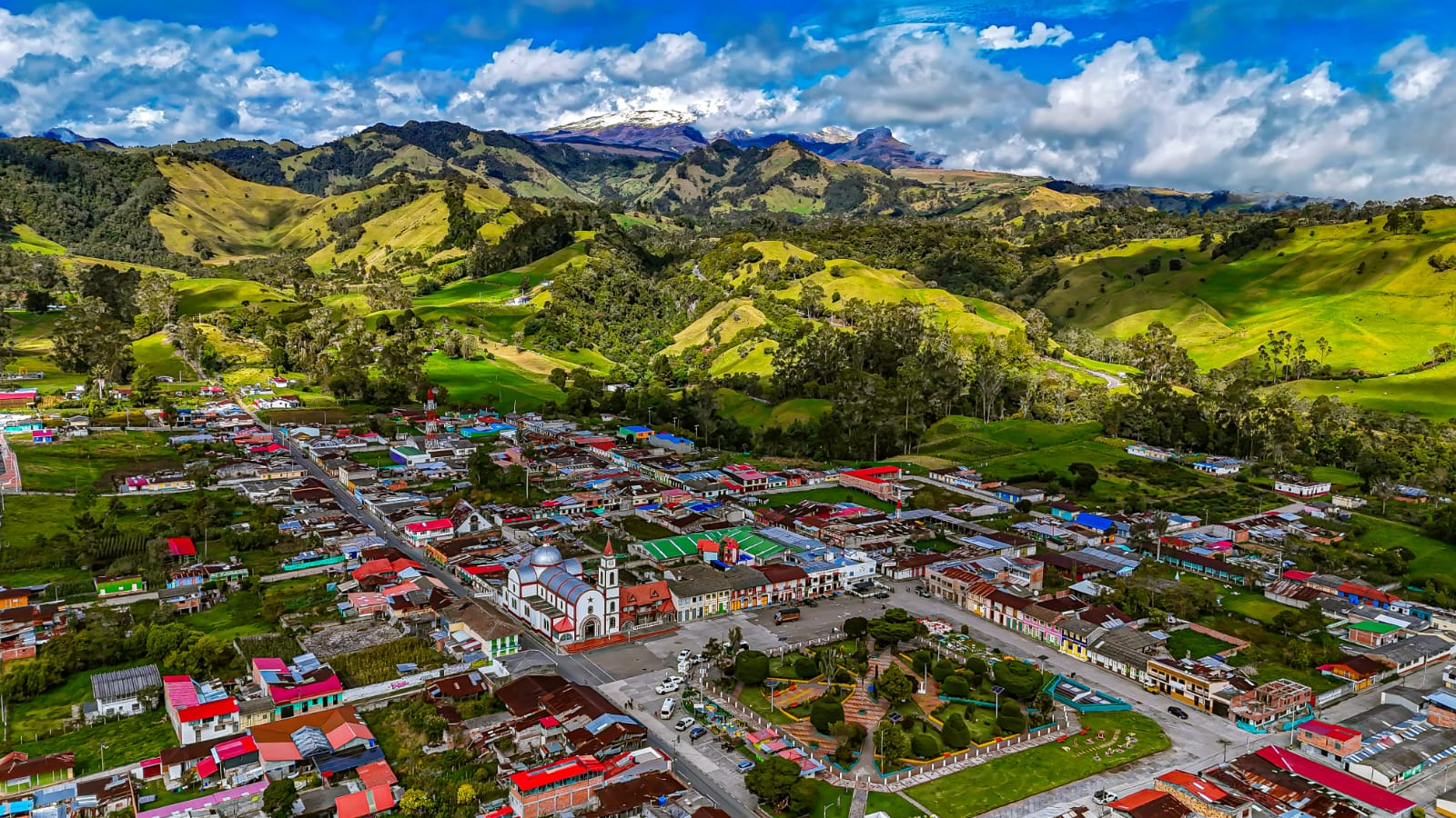 Conozca los atractivos del Tolima, la joya turística que enamora a los viajeros: visite pueblos, escale nevados y admire sus rutas coloniales