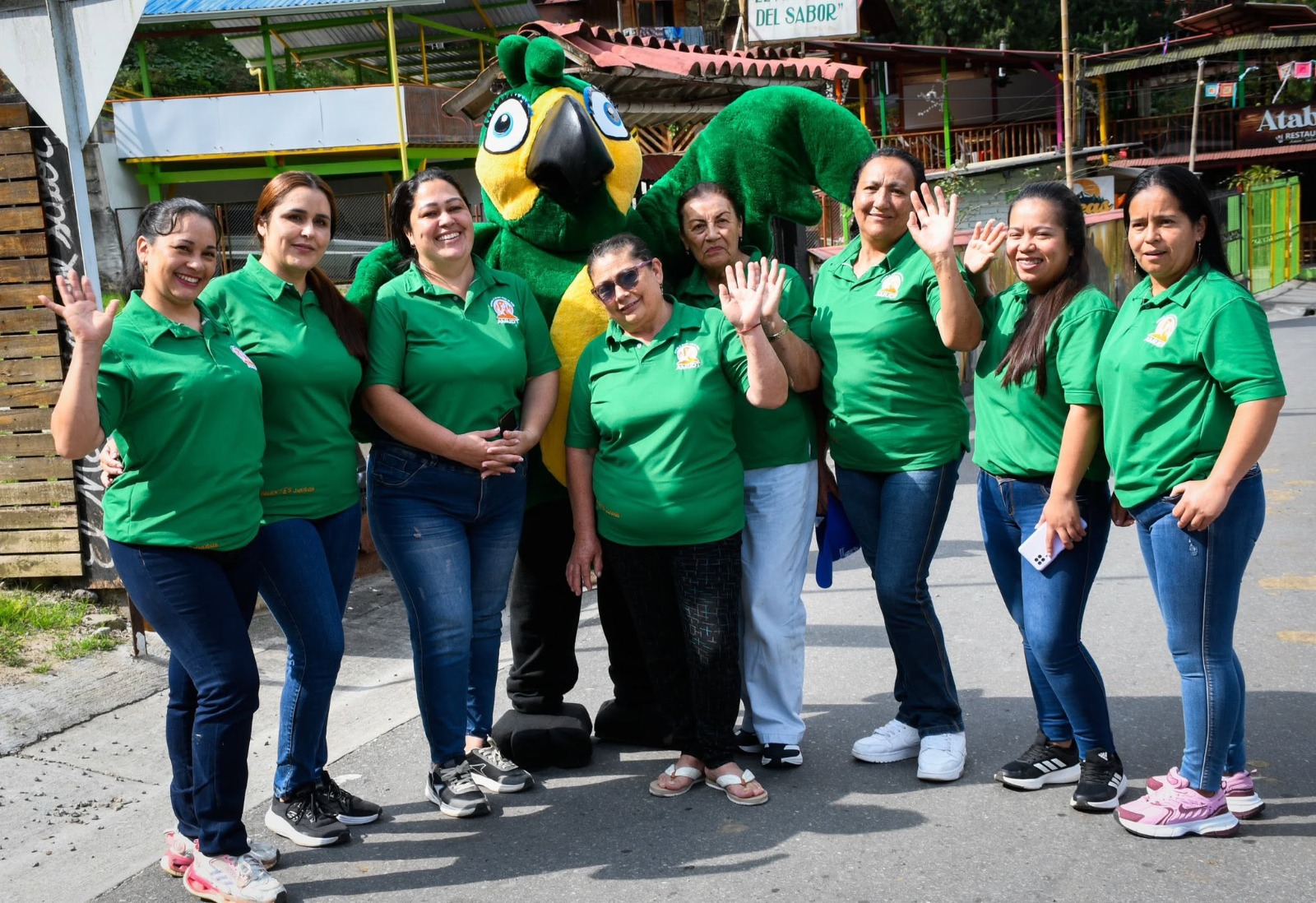 ortolima inicia trabajo con la comunidad de Juntas para fortalecer la cultura ambiental y el manejo adecuado de residuos